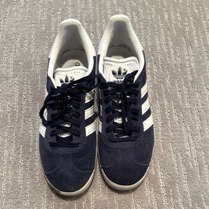 Adidas Men's Dark Blue and White Sneakers 9 // womens 7 size